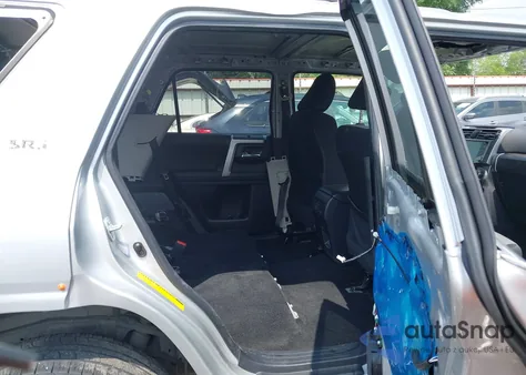 2021 Toyota 4Runner from USA, damaged, VIN JTEMU5JR1M5929960